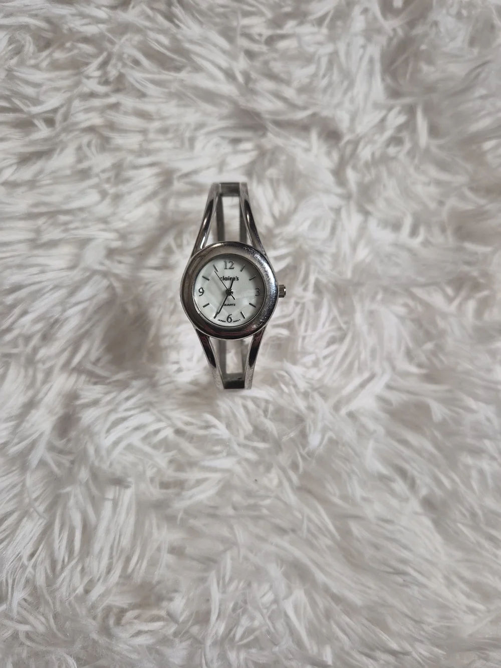 Vintage Y2K Claire's Watch Silver Tone Hinge Bracelet Style Hinged Round Face